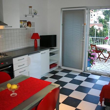 Cozy New Flat For 2 Or 3 Apartamento Hvar Town Exterior foto