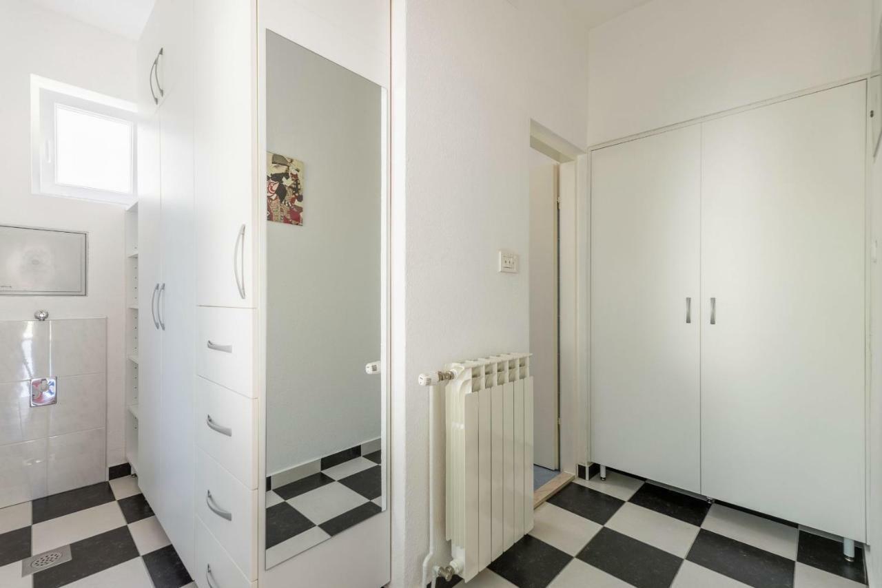 Cozy New Flat For 2 Or 3 Apartamento Hvar Town Exterior foto