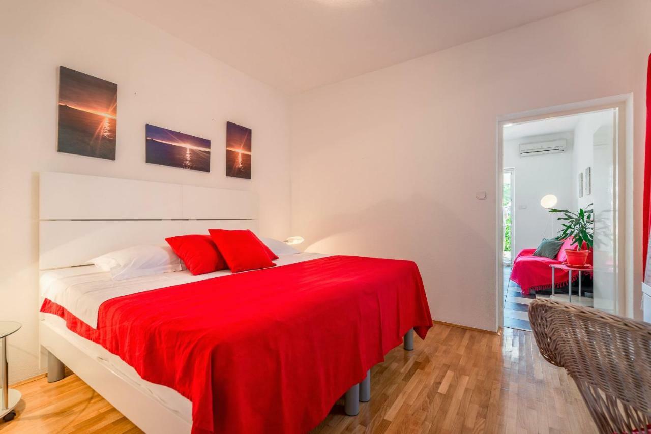 Cozy New Flat For 2 Or 3 Apartamento Hvar Town Exterior foto