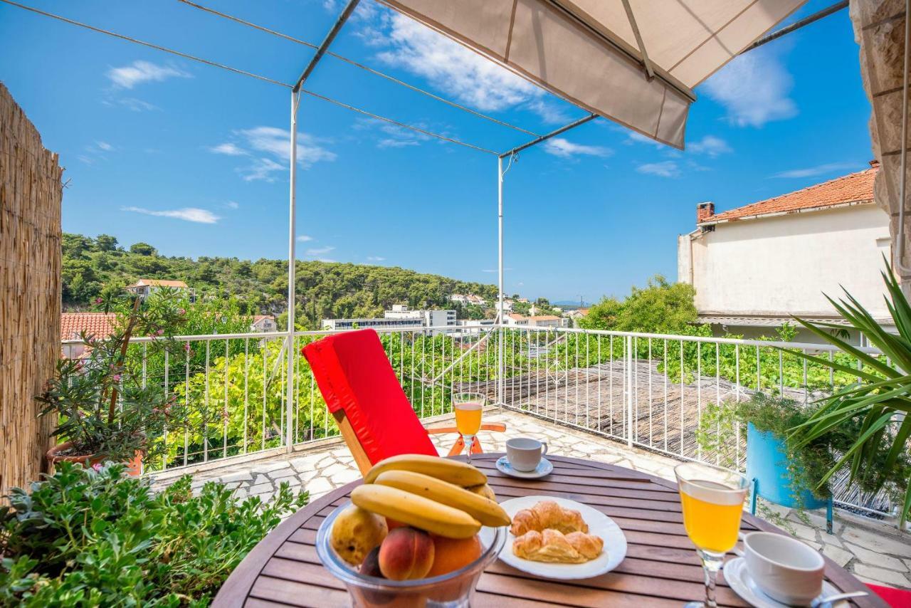Cozy New Flat For 2 Or 3 Apartamento Hvar Town Exterior foto
